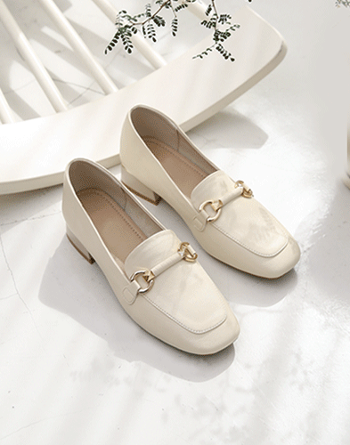 하루 종일 신어도 편안한 최고급 쿠션 데일리 운동화 1A8ZG8