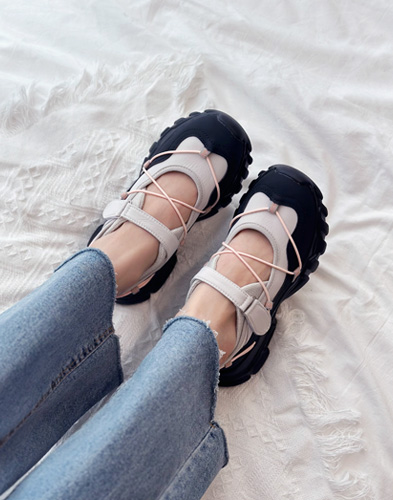 깔끔한 디자인의 워킹화 데일리 운동에 딱! (상품번호: KM-3378)