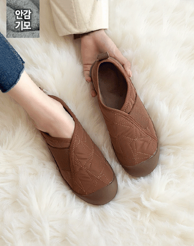 깔끔한 코리아 무드 러닝 스니커즈 데일리 스포츠 감성 (상품번호: KS-7124)